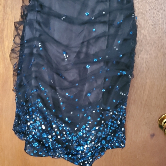 Strapless Homecoming dress - Picture 2 of 8